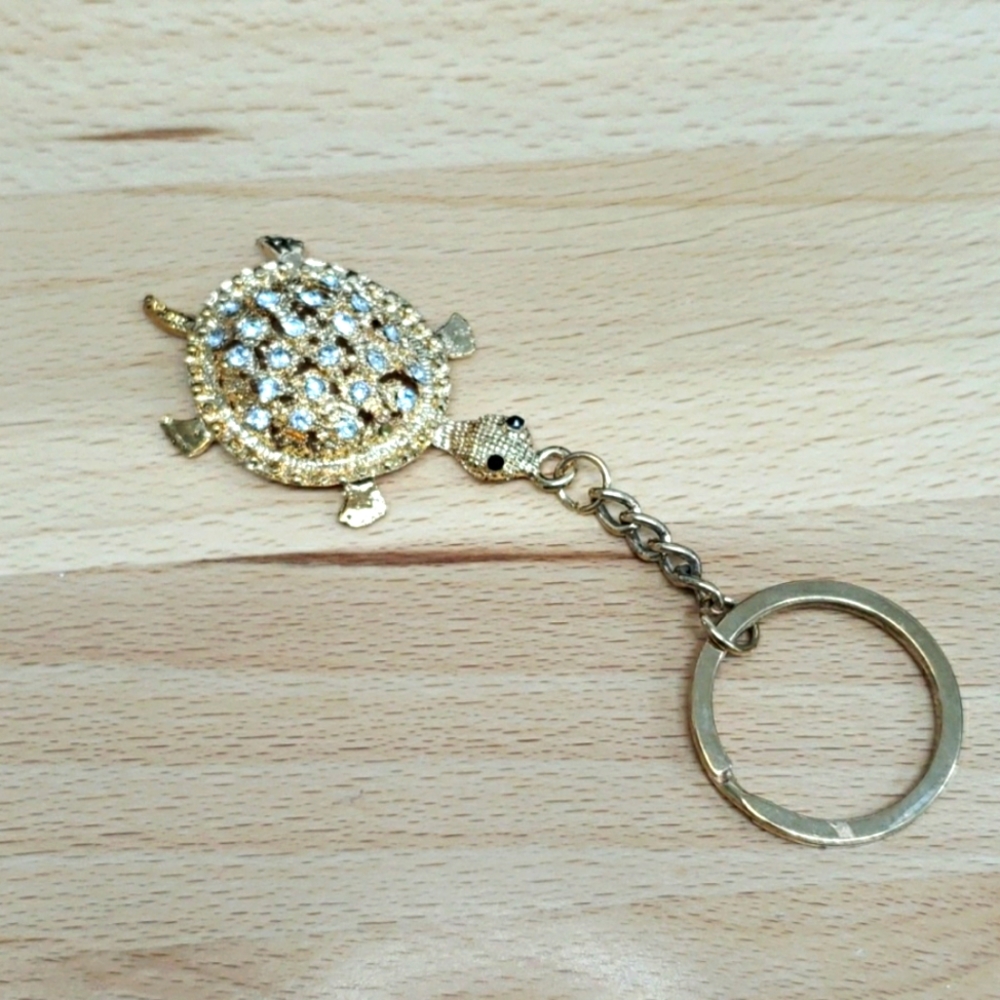 ✅#7Metal Keychains Tortoise,golden.